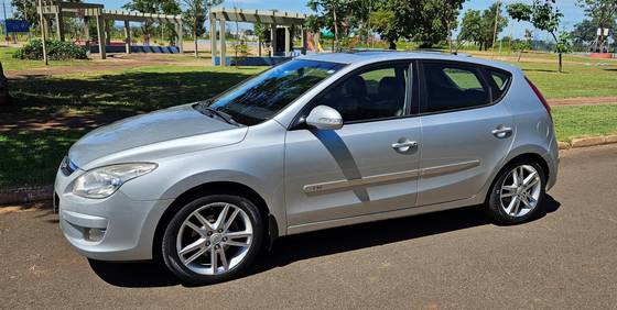 HYUNDAI I30 2.0 MPFI GLS 16V GASOLINA 4P AUTOMÁTICO